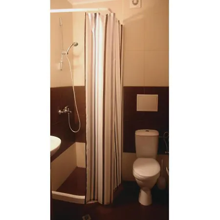One-bedroom In 아파트 *